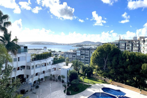 Stylish apartment in luxury complex with pool at the harbour of Puerto Portals
