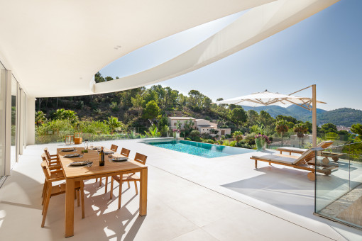 Luxurious, newly-built villa only a few minutes walk from the harbour of Port Andratx