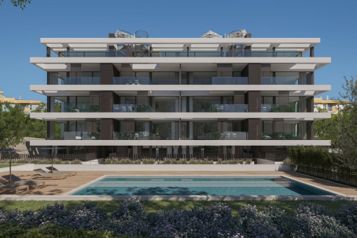 Newly-built penthouse with beautiful south-west facing rooftop terrace very close to the beach in Cala Mayor