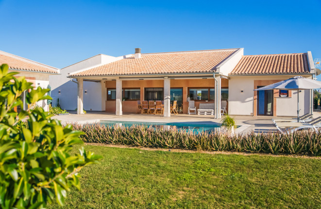 Modern, stylish finca with pool, lovely views and great privacy in a quiet area of Sa Pobla