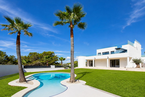 Light-filled modern-style villa with sea views in Santa Ponsa, available from May 2027