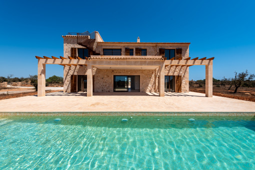 Modern newly-built finca with beautiful sweeping views of the sea near Ses Salines