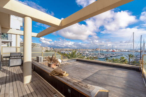 Commerciëel in Paseo Maritimo