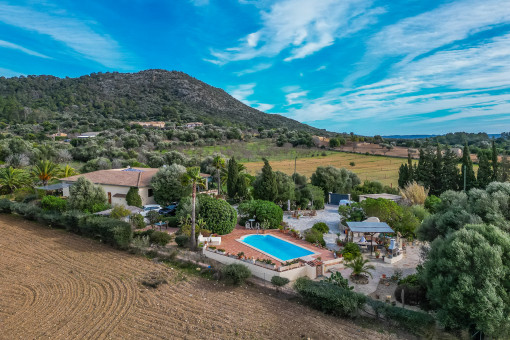 Modernised finca with pool and privacy in elevated position with stunning views in Inca