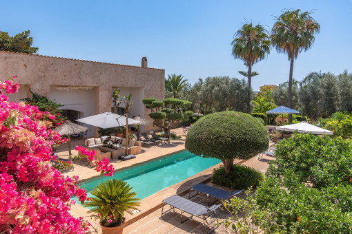 Authentic finca paradise with vacation rental license, guest house and tennis court near Campos