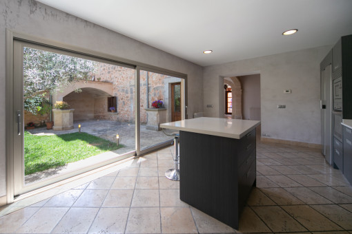 Completely modernised town-house in Algaida